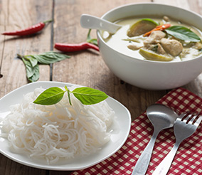Traditional Thai Foods ( Rice Vermicelli & Green Curry)