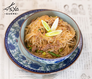 Acı Biber Soslu Noodle (Ma Yi Shang Shu)