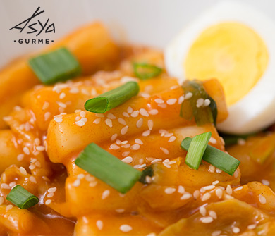 Acı Soslu Pirinç Keki (Tteokbokki)